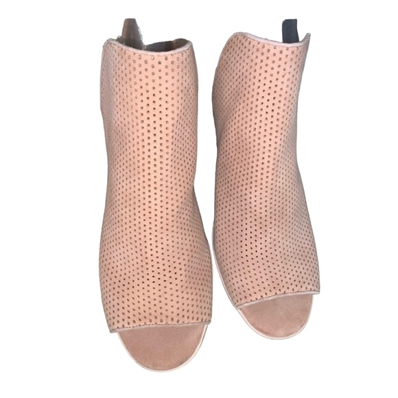 Worn 1X Cole Haan SHILOH peep top stacked heel women’s leather booties size 9.5 - Picture 17 of 17